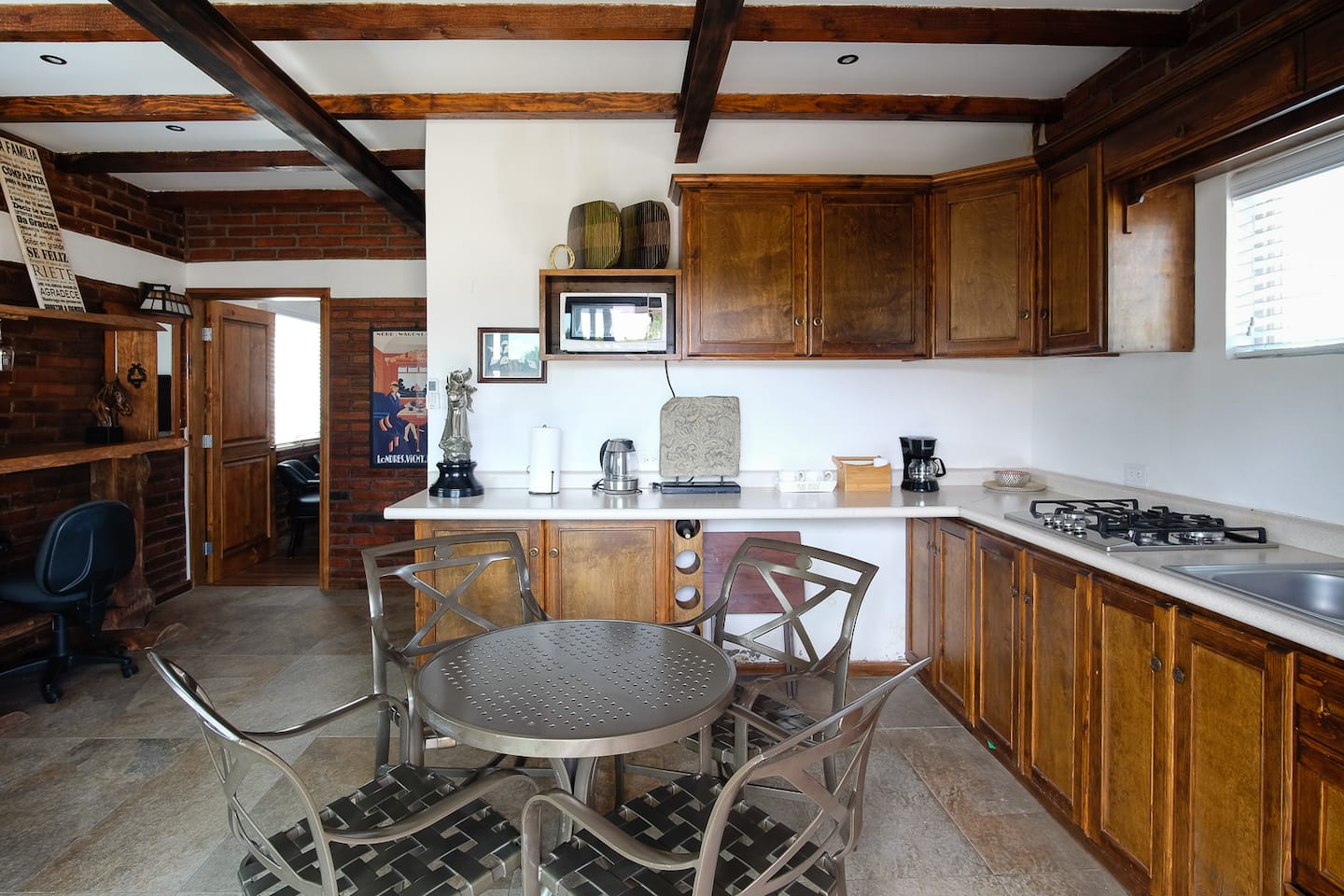 Casa De Sara Valle de Gpe (Suite 2) 1BR| A/C| WiFi| - Image 3