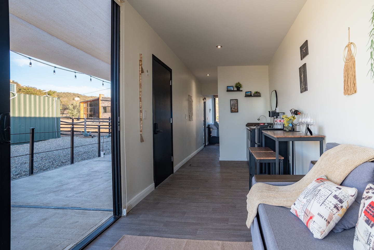 NEW!Casa contenedor en Valle de Gpe, AC & WiFi #1 - Image 4