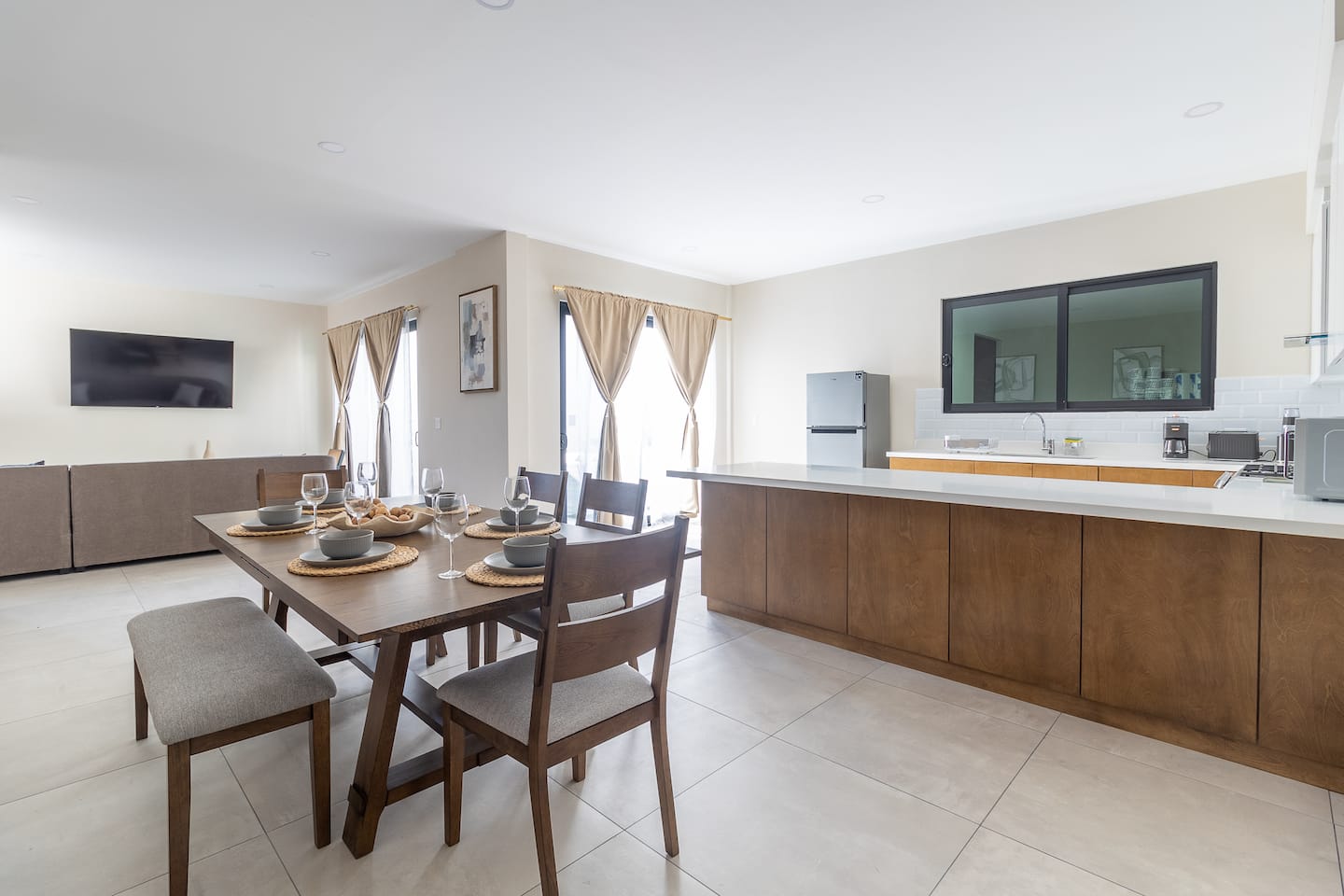 Casa Florencia Ensenada Home 3BR WIFI & BBQ, 10 Gu