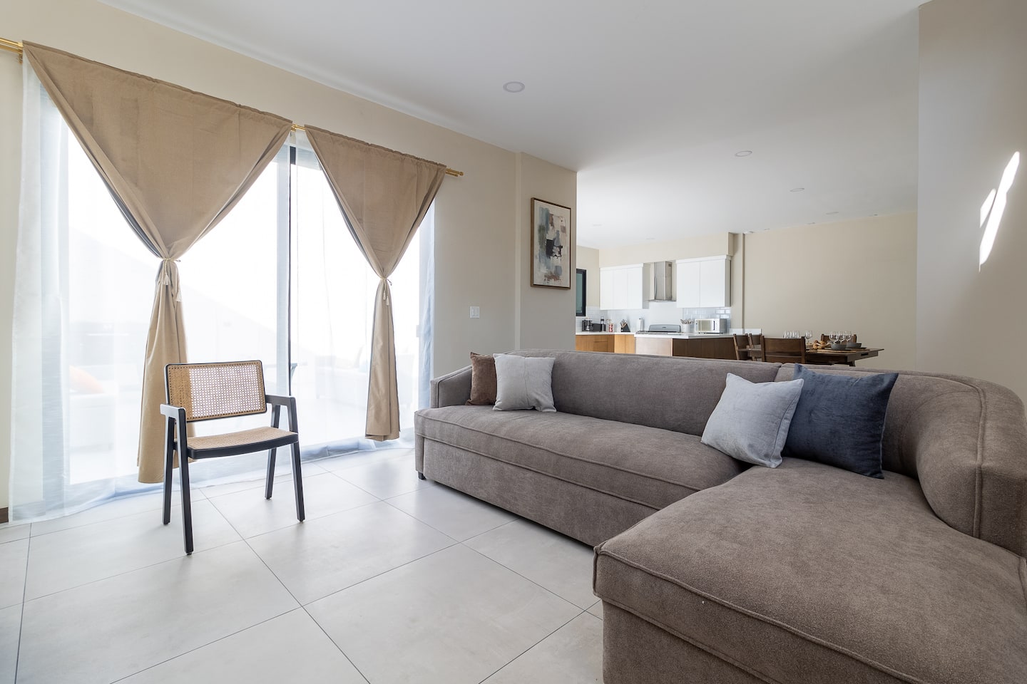 Casa Florencia Ensenada Home 3BR WIFI & BBQ, 10 Gu - Image 2